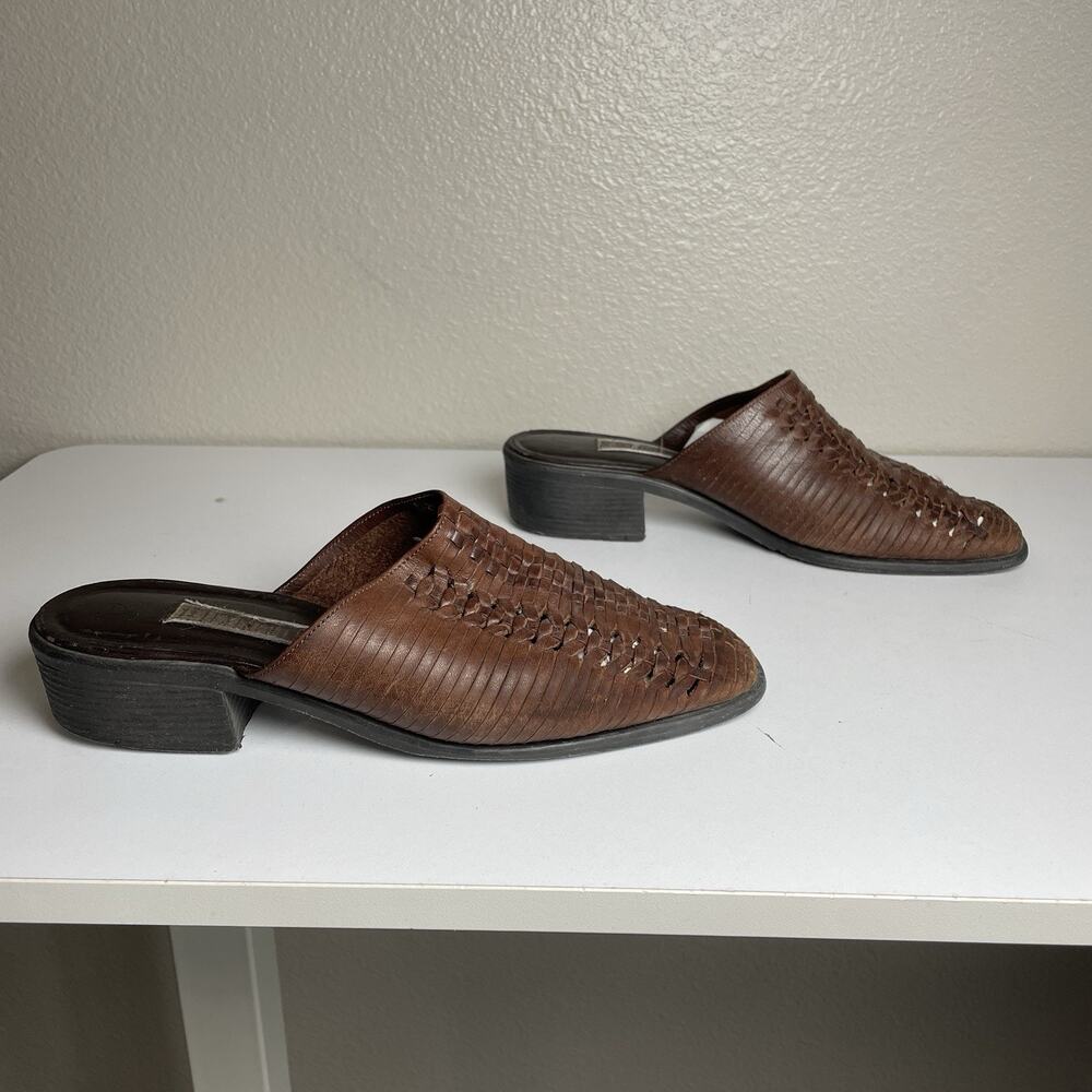 VTG The Leather Collection Mules Woven Brown Sz 7 90s Y2K Block Heel Slip On